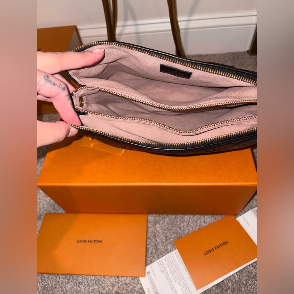 Louis Vuitton Black Coussin PM handbag Monogram-embossed - Picture 14 of 17